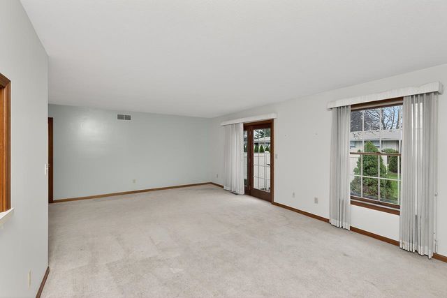 1408-2 Kentfield Way, Goshen, IN 46526