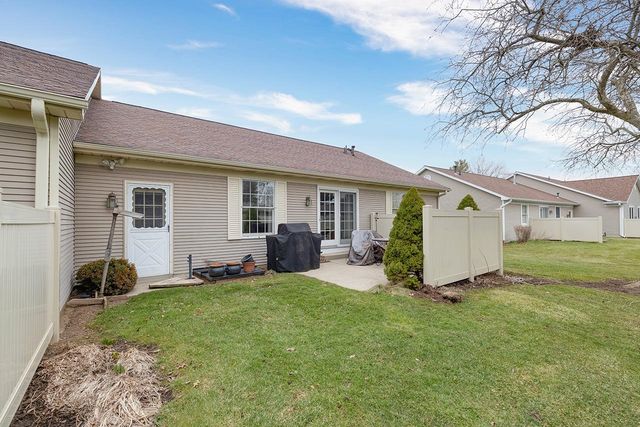 1408-2 Kentfield Way, Goshen, IN 46526