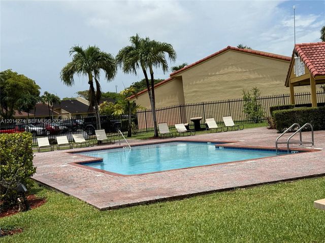 11812 SW 103rd Ln, Miami, FL 33186