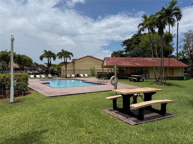 11812 SW 103rd Ln, Miami, FL 33186