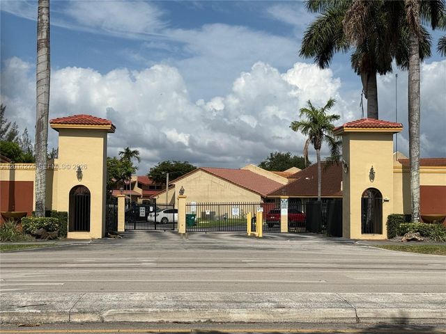 11812 SW 103rd Ln, Miami, FL 33186