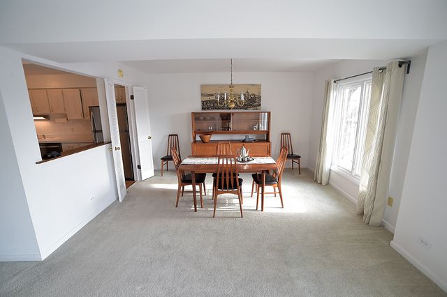 2333 Central Street 502, Evanston, IL 60201