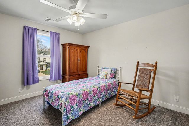 481 Herman Dr, Clarksville, TN 37042