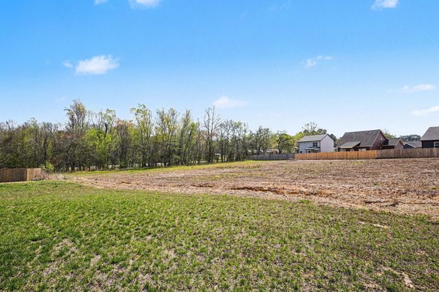 481 Herman Dr, Clarksville, TN 37042