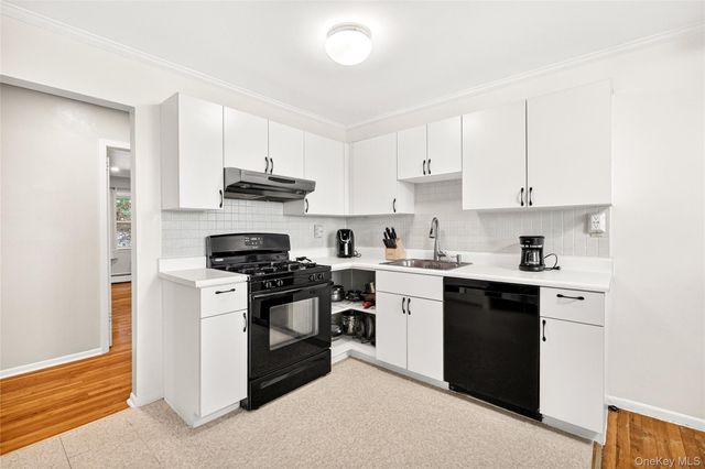 100 Dowd Street D11, Haverstraw, NY 10927