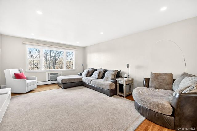 100 Dowd Street D11, Haverstraw, NY 10927