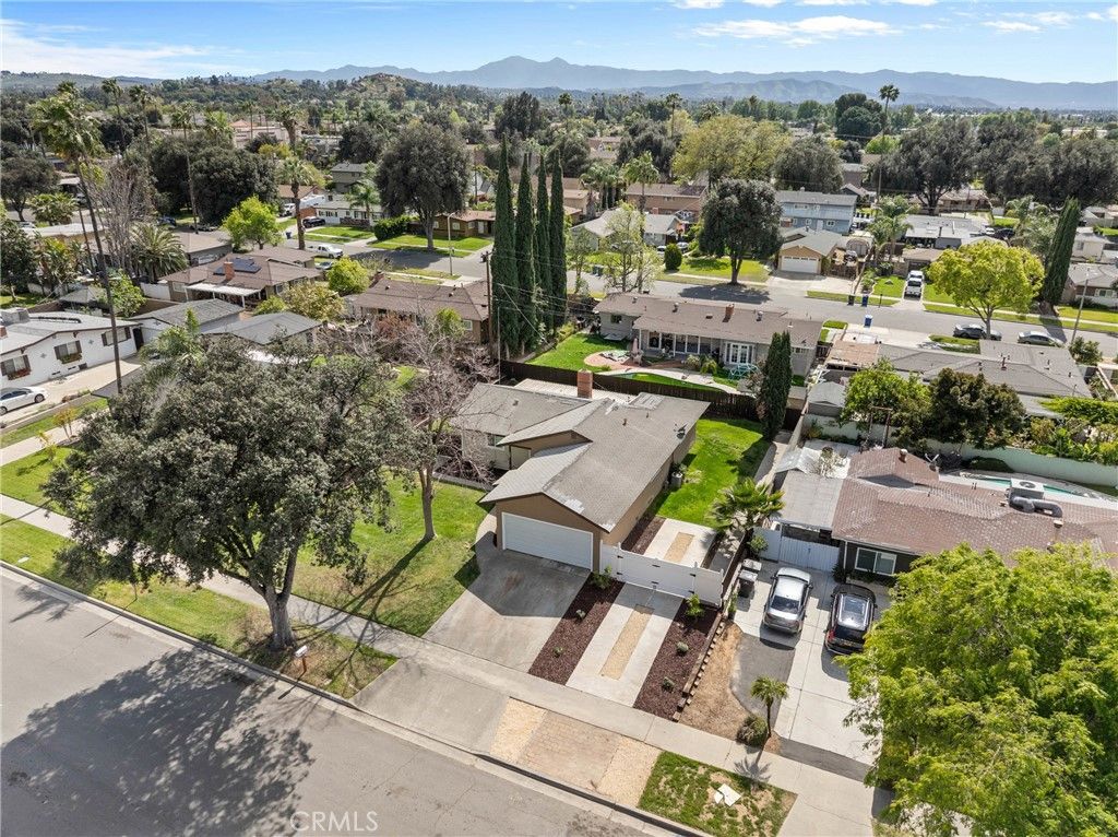 Image 34 of property listing at 2994 David, Riverside, CA 92506