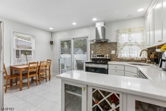 277 Orchard St, Rahway City, NJ 07065