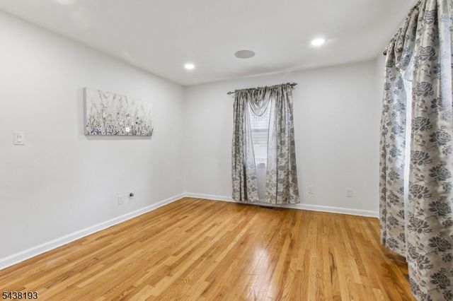 277 Orchard St, Rahway City, NJ 07065