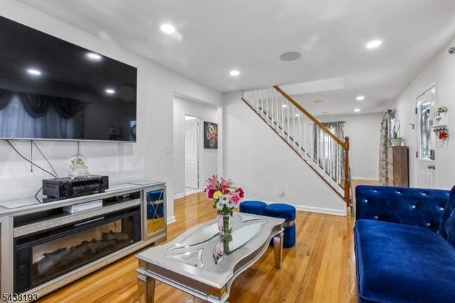 277 Orchard St, Rahway City, NJ 07065