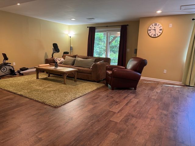 48 Tulip Cir 48, Grafton, MA 01560