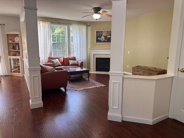 48 Tulip Cir 48, Grafton, MA 01560