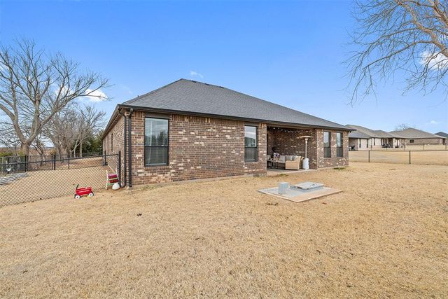 2245 Jackson Lane, Blanchard, OK 73010