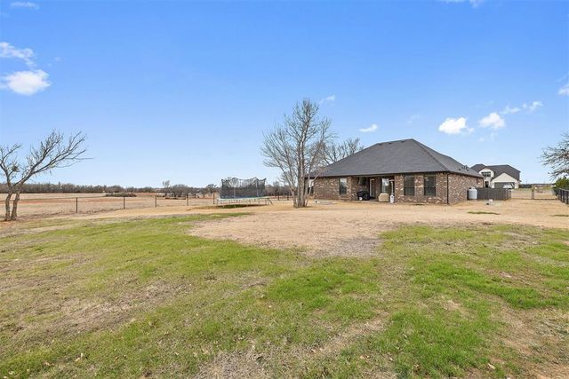 2245 Jackson Lane, Blanchard, OK 73010