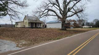 1016 Prosser Rd, Leoma, TN 38468