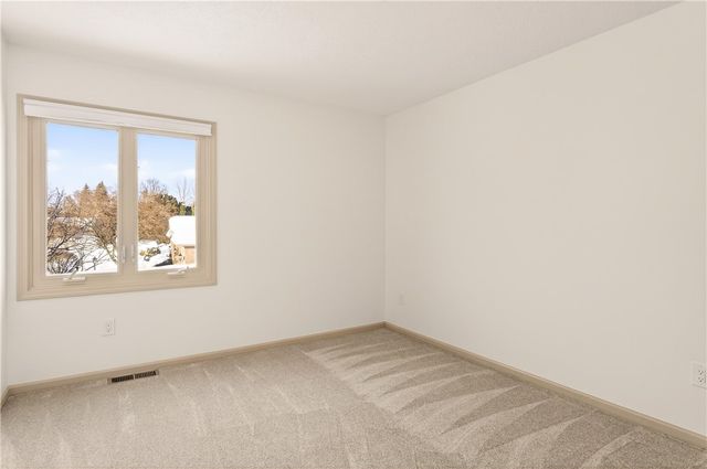 30 Silver Ridge Drive, Greece, NY 14626