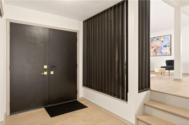 30 Silver Ridge Drive, Greece, NY 14626