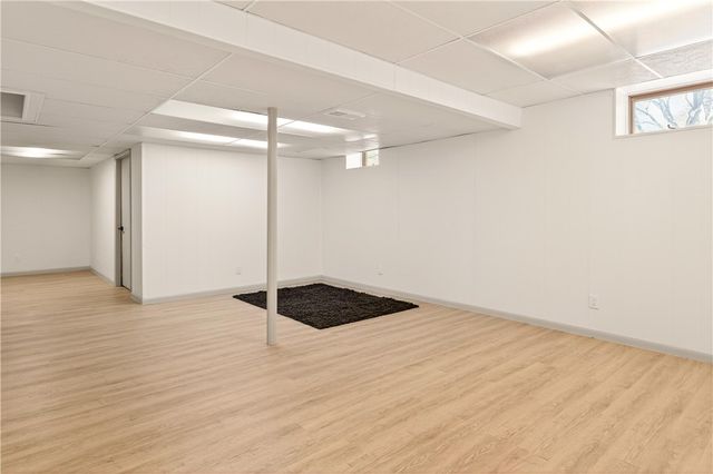 30 Silver Ridge Drive, Greece, NY 14626