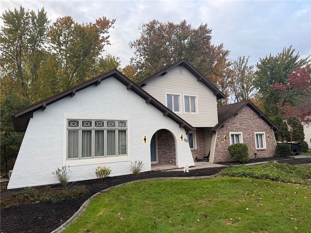 30 Silver Ridge Drive, Greece, NY 14626