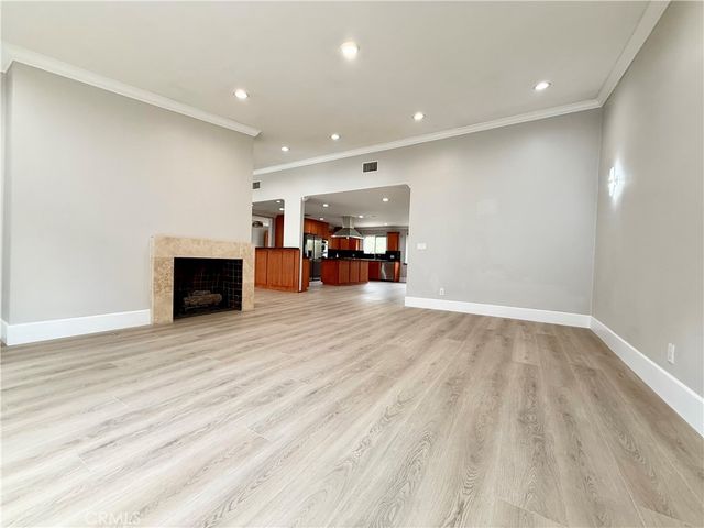 24204 Calvert, Woodland Hills, CA 91367