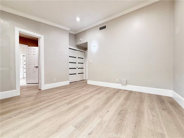 24204 Calvert, Woodland Hills, CA 91367