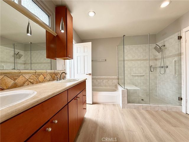 24204 Calvert, Woodland Hills, CA 91367