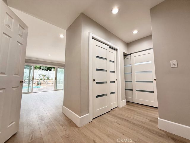 24204 Calvert, Woodland Hills, CA 91367