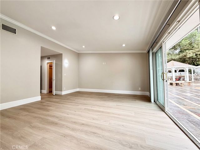 24204 Calvert, Woodland Hills, CA 91367