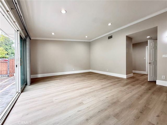 24204 Calvert, Woodland Hills, CA 91367