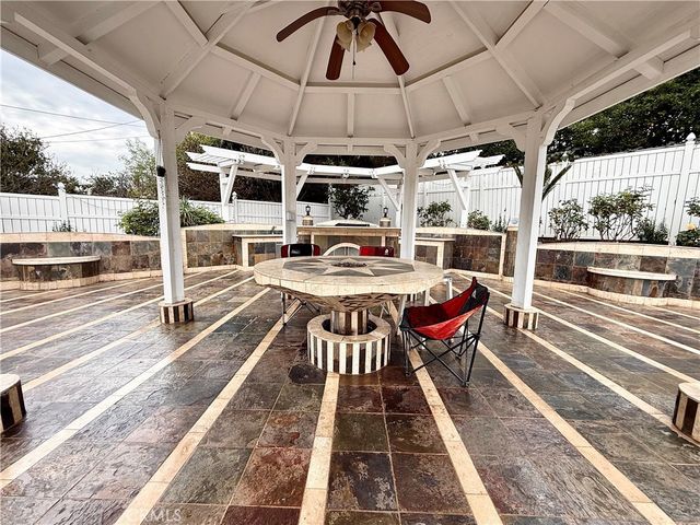 24204 Calvert, Woodland Hills, CA 91367