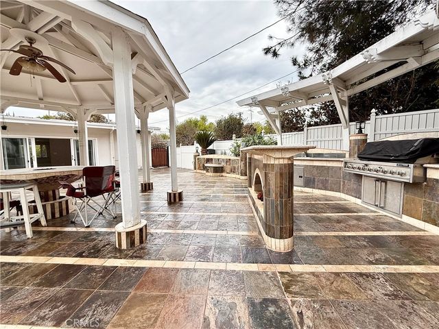 24204 Calvert, Woodland Hills, CA 91367