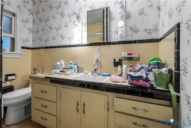 6243 Studley Rd, Hanover, VA 23116