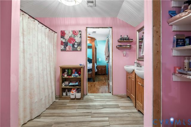 6243 Studley Rd, Hanover, VA 23116
