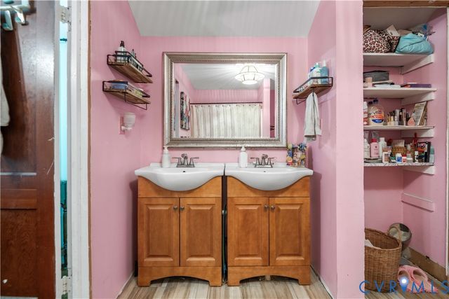6243 Studley Rd, Hanover, VA 23116