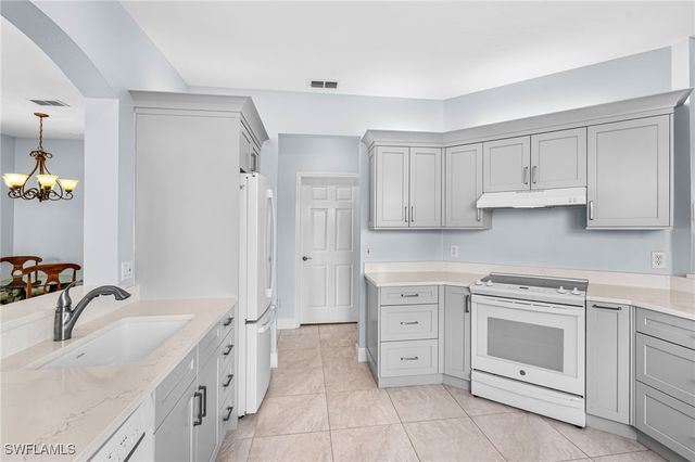 5953 Sand Wedge LN 601, Naples, FL 34110