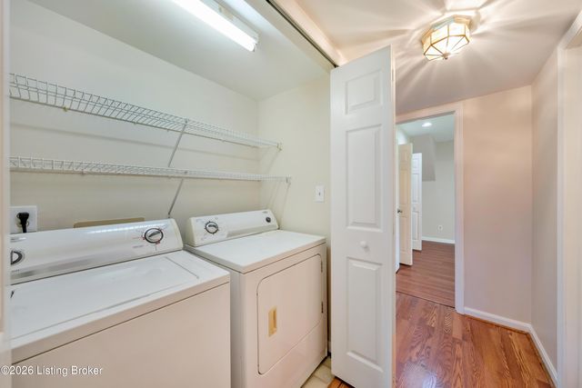 4104 Bay Pointe Dr, Louisville, KY 40241