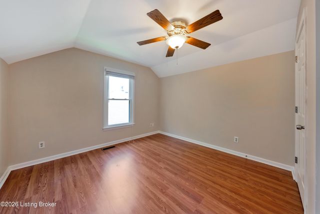 4104 Bay Pointe Dr, Louisville, KY 40241
