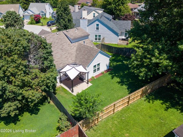 4104 Bay Pointe Dr, Louisville, KY 40241