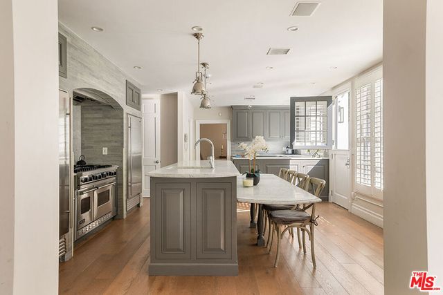 1460 N Doheny Drive, Los Angeles, CA 90069
