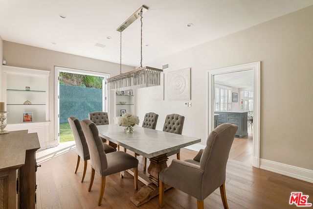 1460 N Doheny Drive, Los Angeles, CA 90069