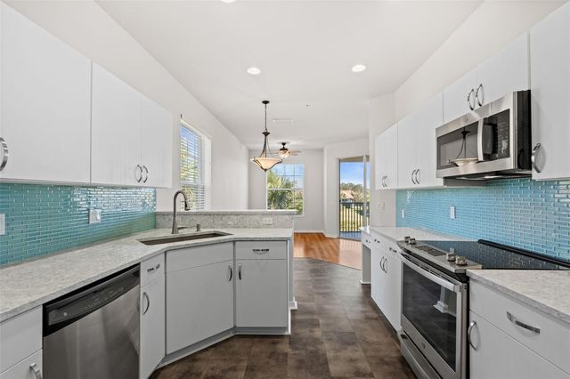 1181 BURGOS DRIVE 406, Sarasota, FL 34238