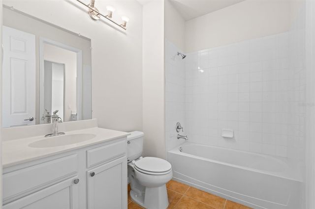 1181 BURGOS DRIVE 406, Sarasota, FL 34238