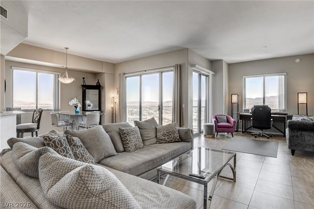 8255 LAS VEGAS Boulevard 1311, Las Vegas, NV 89123