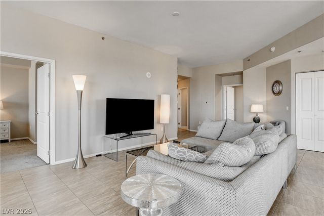 8255 LAS VEGAS Boulevard 1311, Las Vegas, NV 89123