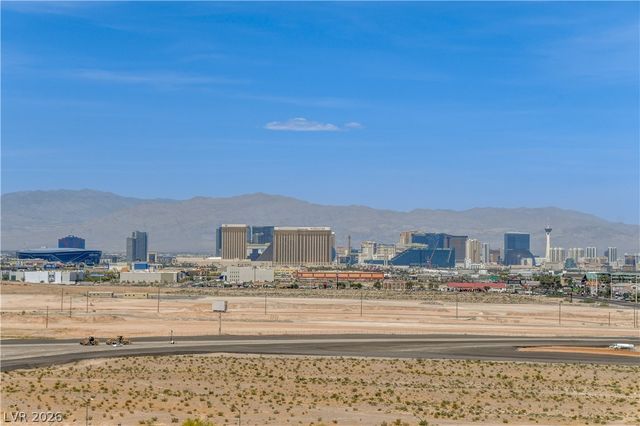 8255 LAS VEGAS Boulevard 1311, Las Vegas, NV 89123