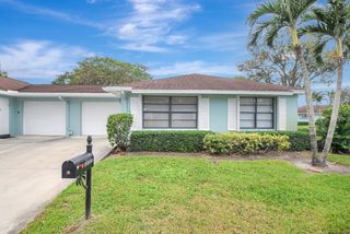 9800 Pecan Tree Drive B, Boynton Beach, FL 33436