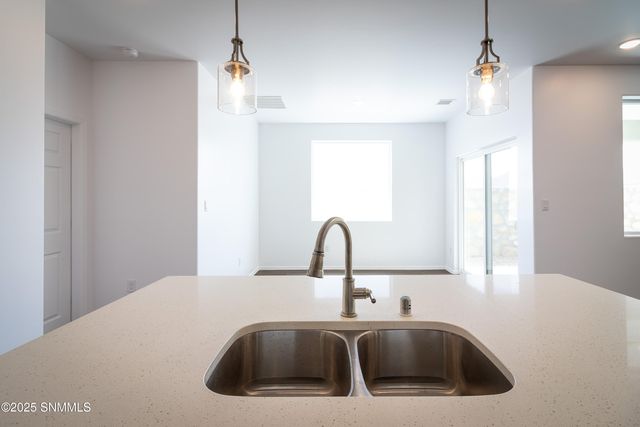 3020 Gladstone Street, Las Cruces, NM 88012
