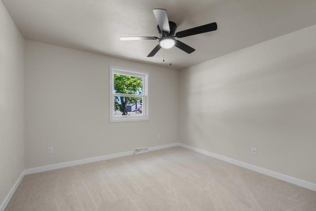 3107 DEVROY LANE, Green Bay, WI 54313