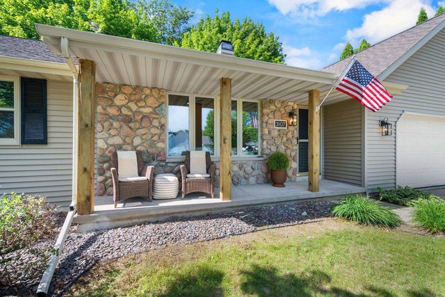3107 DEVROY LANE, Green Bay, WI 54313