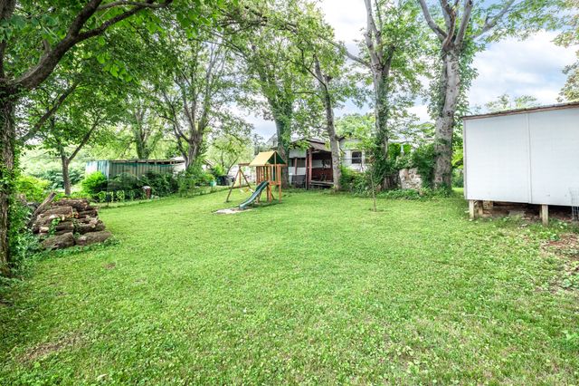 311 W 15th St, Columbia, TN 38401